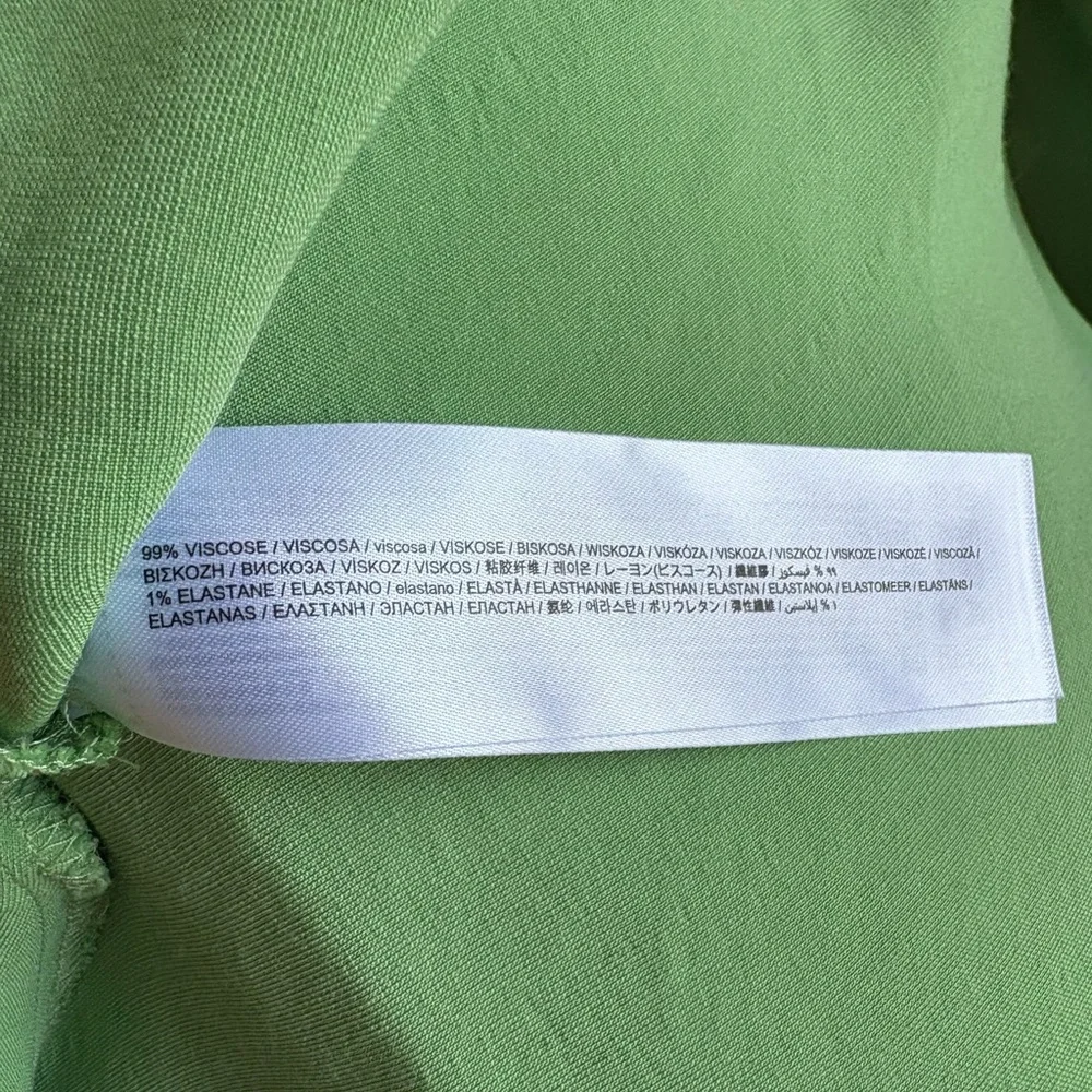Mango - Elegant Green Spaghetti Strap Gown for Weddings - Picture 4 of 4